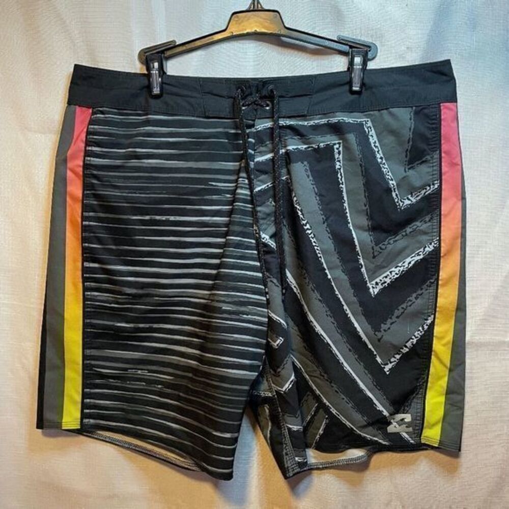Billabong Mens Board Shorts Swim Trunks Surf Beach Black Grey Size 36